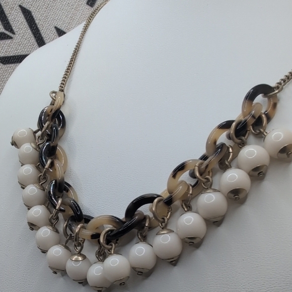 J. Crew Tortoise And Cream Pearlike Bead Necklace - Picture 2 of 6
